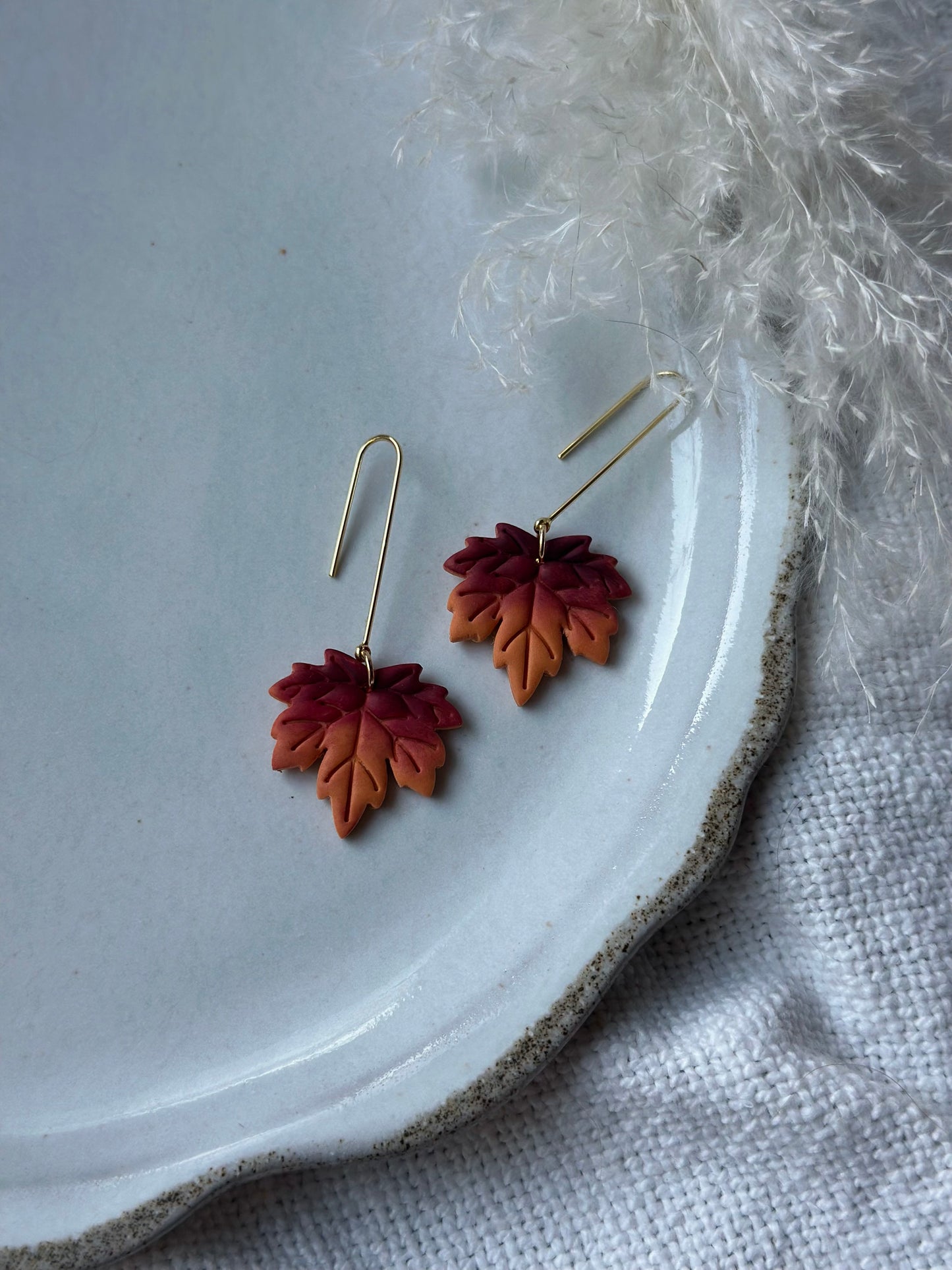 Drop Hook Gradient Leaves