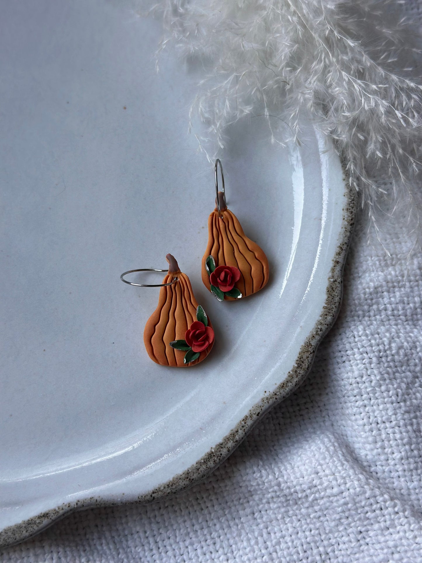 Floral Gourd Dangle Earrings