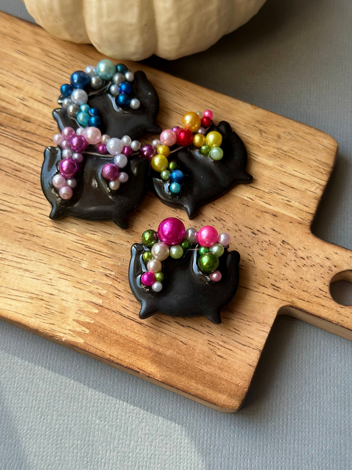 Mystery Color Pick Cauldron Magnet